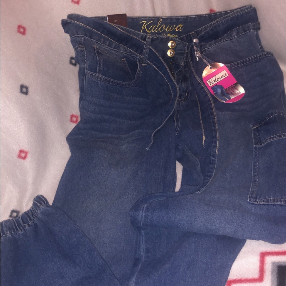 Lowa High Rise Blue Jeans Classic Denim Style